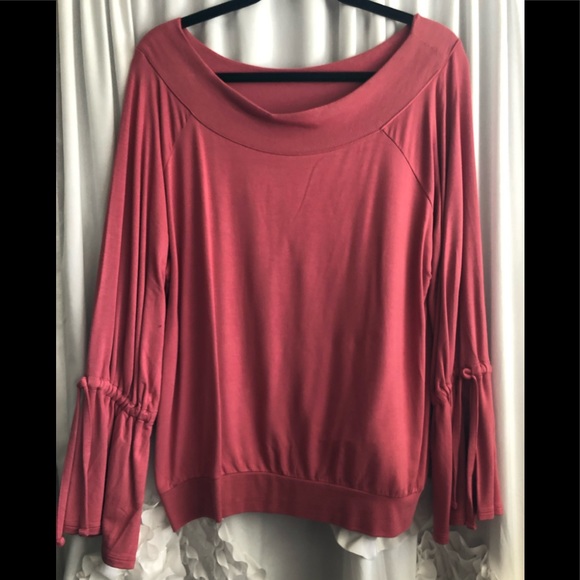 Express Sweaters - 😊SOLD😊 NWOT Express sweater